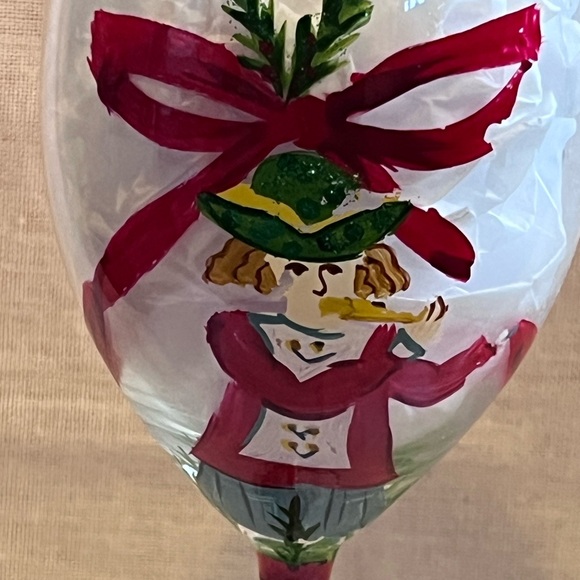 Piped Piper Hand Painted Christmas Wine Glass. - Picture 2 of 5